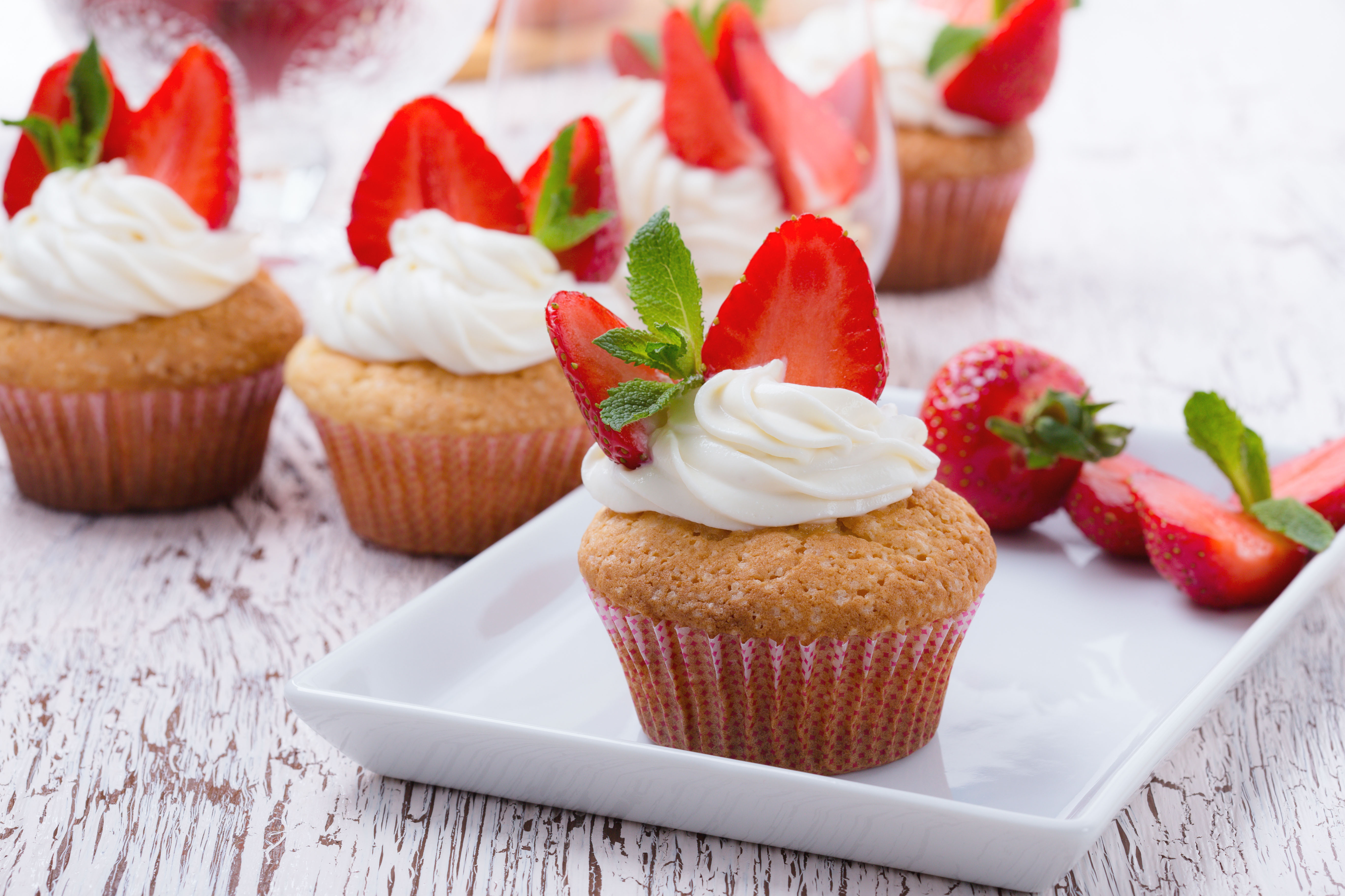 Strawberry Cheesecake Cupcakes - Delamere Dairy