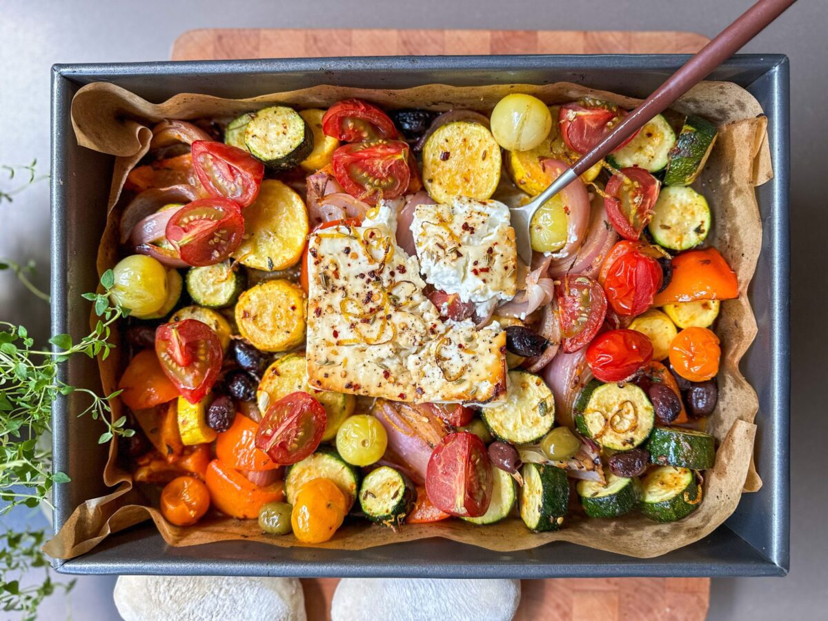 How to dish up Baked Goats Cheese traybake.